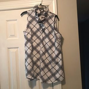 NWOT Mud Pie Ruffled blouse Large